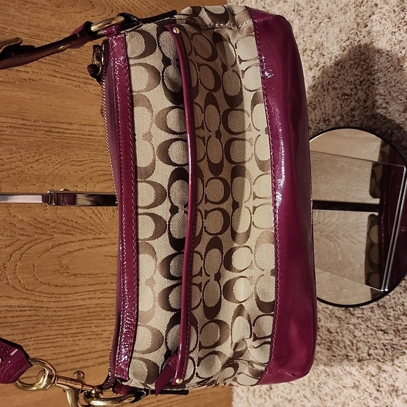 COPY - GUC Coach Legacy Purple Leather Monogram Canvas Shoulder Bag - Picture 10 of 14